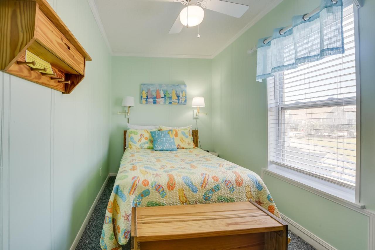 Sunny Condo - Private Ocean Isle Beach Access! エクステリア 写真